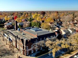 Plus de détails pour 1-21 Kercheval Ave, Grosse Pointe Farms, MI - Bureau à louer