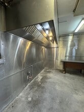 16119 Sherman Way, Van Nuys, CA à vendre Photo intérieure- Image 1 de 11