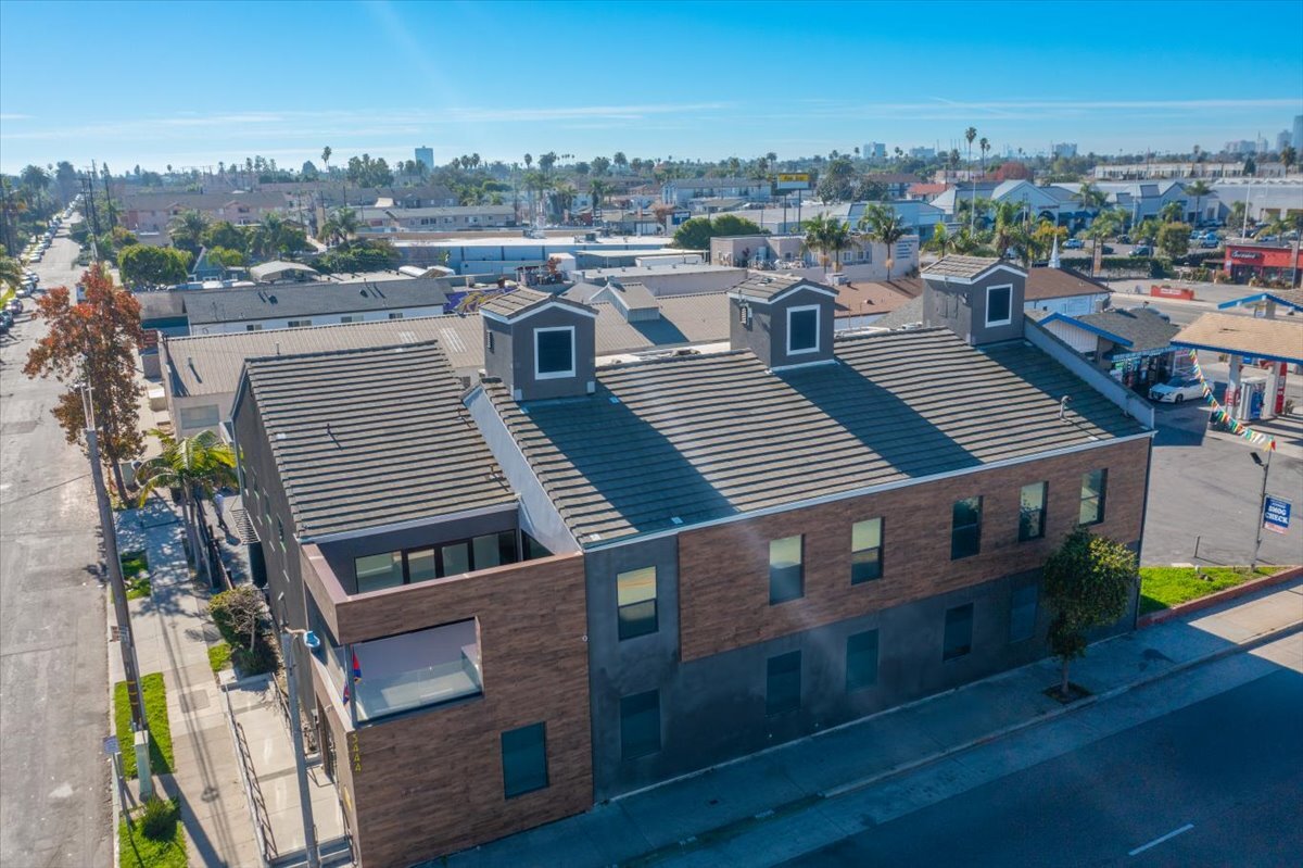 3444 E Anaheim St, Long Beach, CA à vendre Photo principale- Image 1 de 34