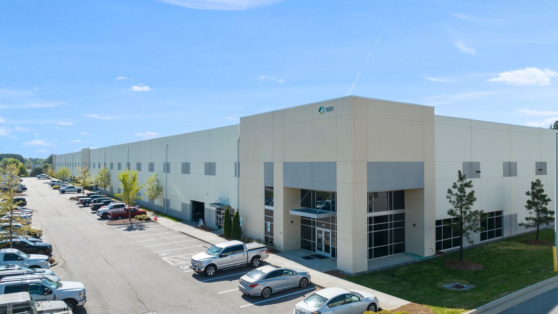 1001 N Greenfield Pky, Garner, NC for lease Building Photo- Image 1 of 3
