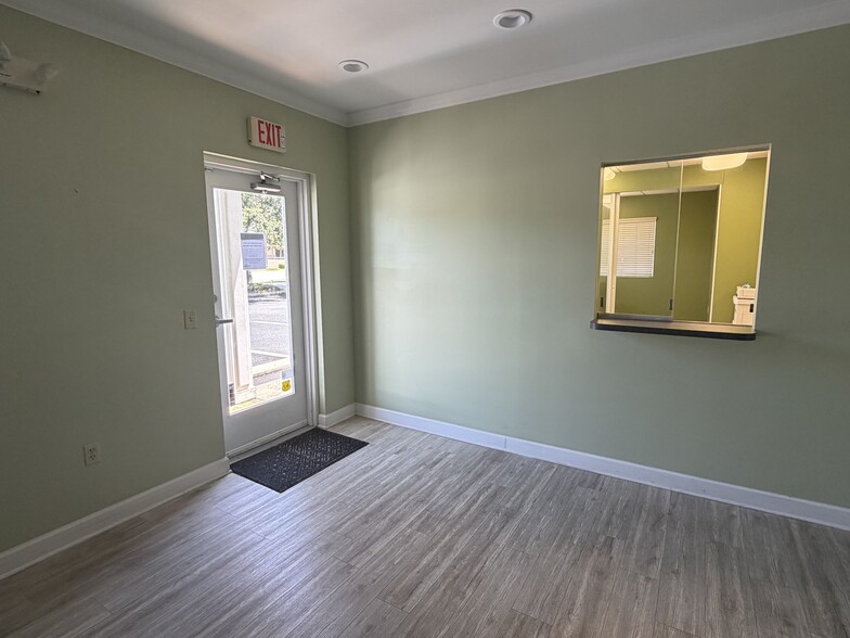 2655 State Road 580, Clearwater, FL à louer - Photo du bâtiment - Image 3 de 9