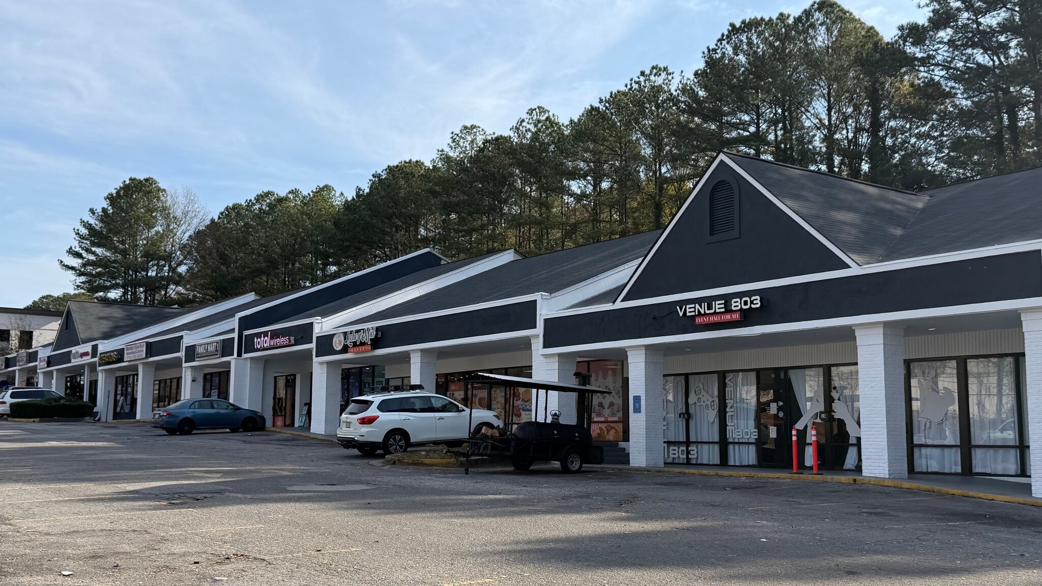 803 SW Powder Springs St, Marietta, GA for lease Primary Photo- Image 1 of 7