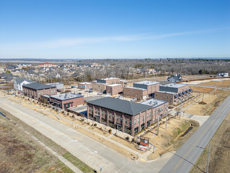 The Hub Portfolio Sale portfolio of 2 properties for sale on LoopNet.ca - Building Photo - Image 3 of 15