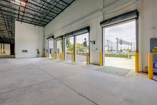 Plus de détails pour 2875 NW 77th Ave, Miami, FL - Industriel à louer