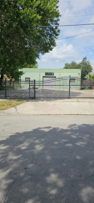 More details for 92 Lewis St, San Antonio, TX - Industrial for Lease