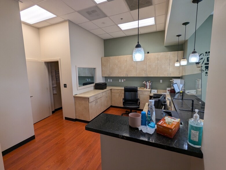 3333 Rainier Ave S, Seattle, WA for lease - Building Photo - Image 3 of 10