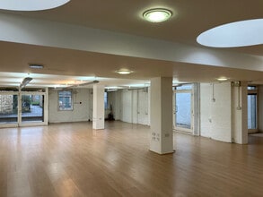 26-30 Prescott Pl, London for lease Interior Photo- Image 2 of 3