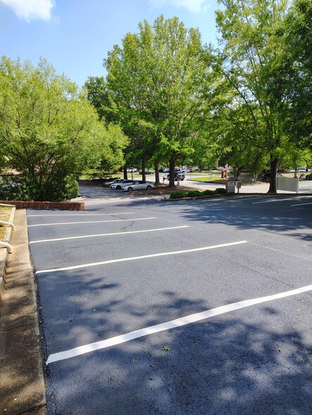 160 Bastille Way, Fayetteville, GA for sale - Building Photo - Image 3 of 16