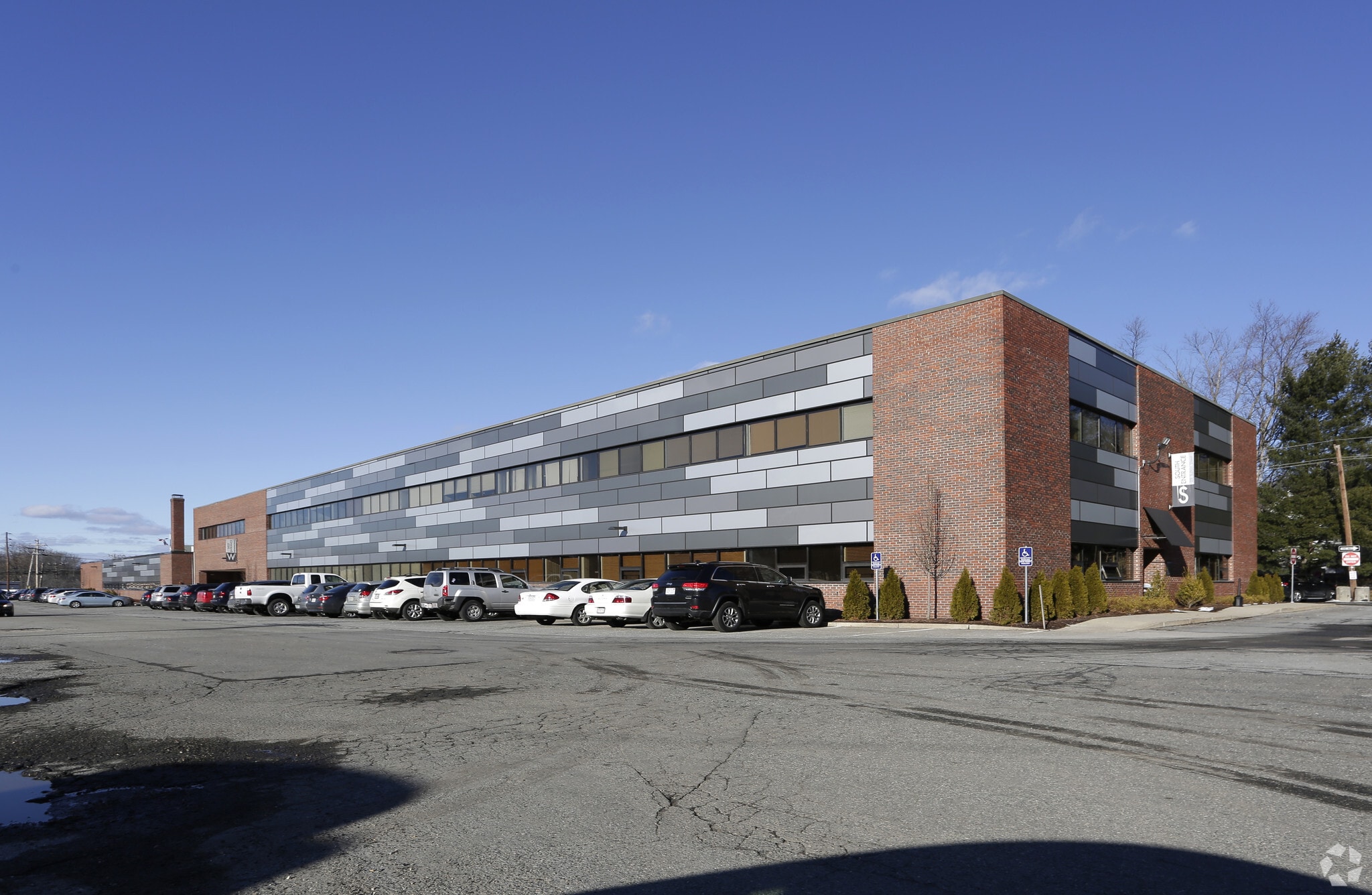 231 Sutton St, North Andover, MA for sale Primary Photo- Image 1 of 6