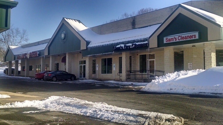 50 Hopatchung Rd, Hopatcong, NJ for lease Primary Photo- Image 1 of 3