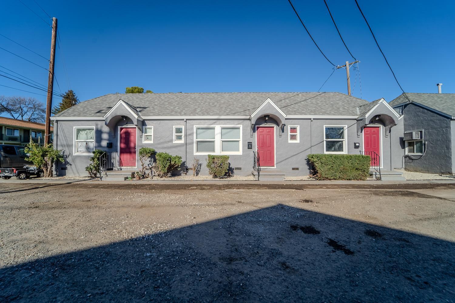 Oak and C St Multifamily Portfolio Sale portfolio of 2 properties for sale on LoopNet.ca Building Photo- Image 1 of 26