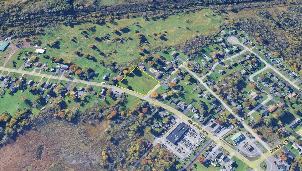 State Fair Blvd, Geddes, NY à vendre - Photo du bâtiment - Image 2 de 8