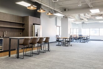 790 N Milwaukee St, Milwaukee, WI for lease Interior Photo- Image 2 of 10