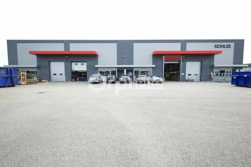 Office in Dagneux for lease - Building Photo - Image 1 of 2