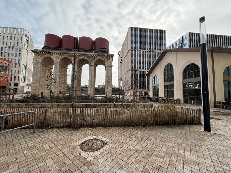 Office in Bordeaux for lease Building Photo- Image 1 of 12
