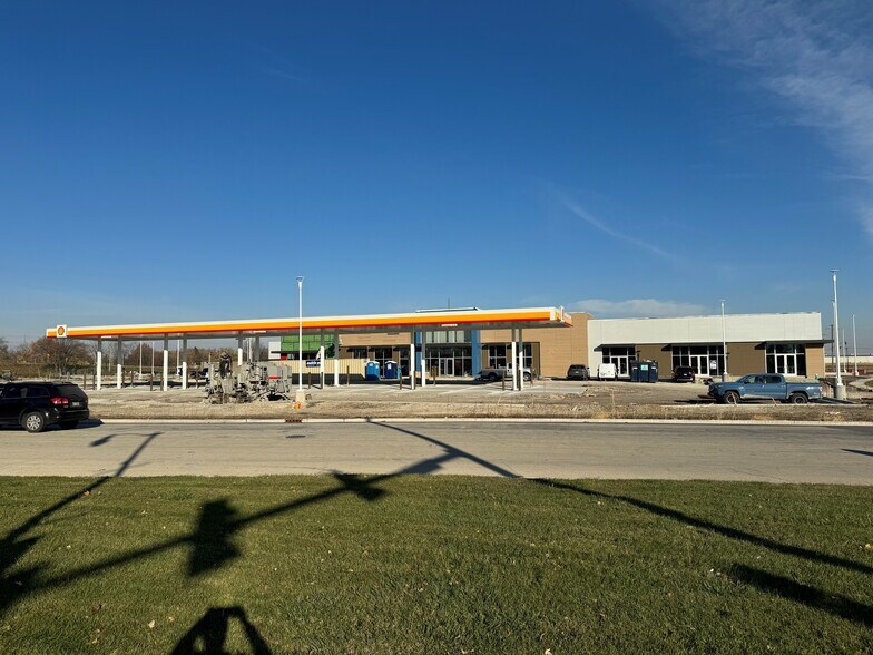 2205 E Court St, Kankakee, IL à louer - Photo du bâtiment - Image 2 de 3