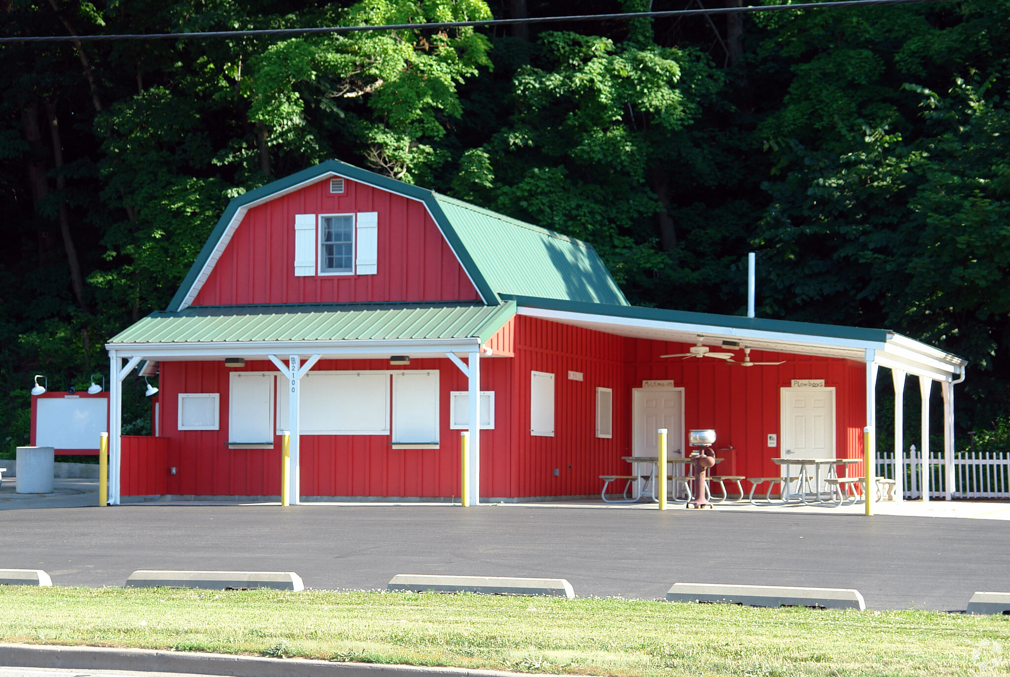 2100 W Farmington Rd, Peoria, IL for sale Primary Photo- Image 1 of 1