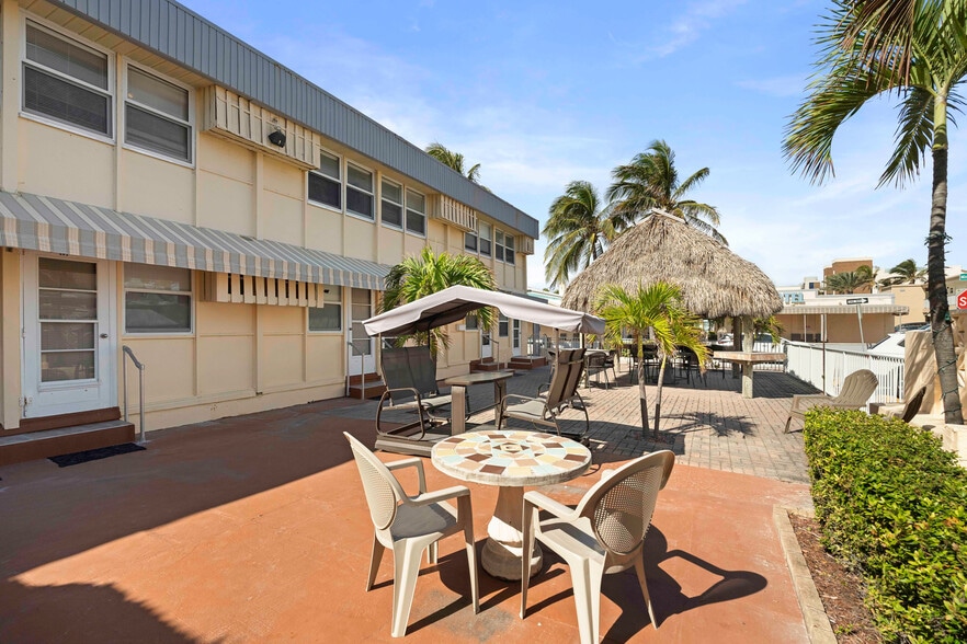 312 Minnesota St, Hollywood, FL for sale - Building Photo - Image 2 of 12