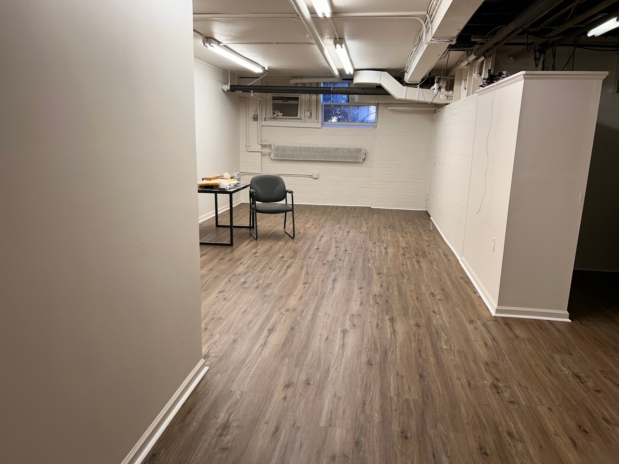 1095 Hendersonville Rd, Asheville, NC for lease Interior Photo- Image 1 of 6