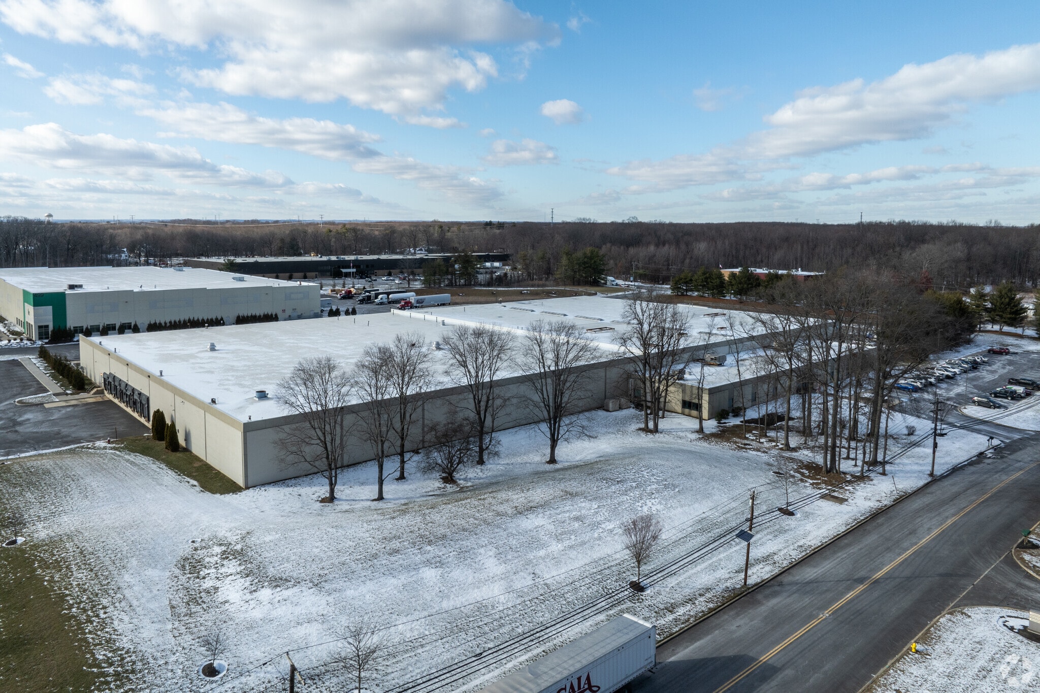 200 Connecticut Dr, Burlington, NJ à louer Photo principale- Image 1 de 12