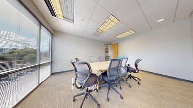 4819 Emperor Blvd, Durham, NC à louer Photo intérieure- Image 2 de 10