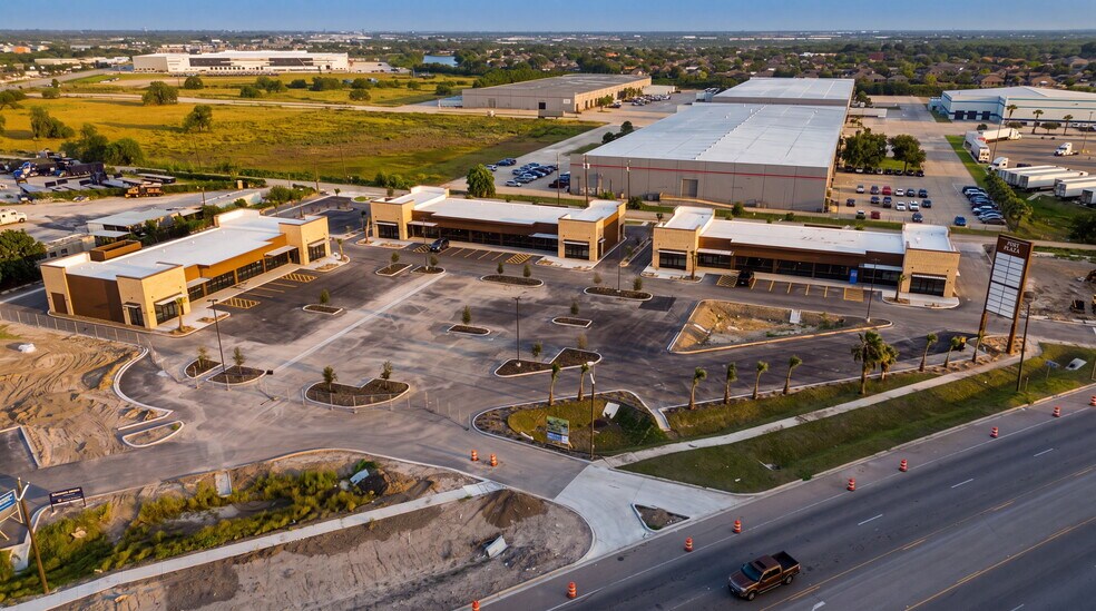 7004 FM 511, Brownsville, TX à louer - Photo du bâtiment - Image 2 de 5