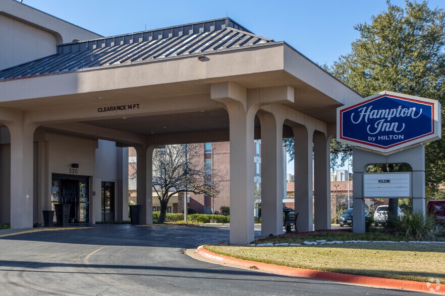 320 Texas Ave S, College Station, TX for sale - Building Photo - Image 2 of 13