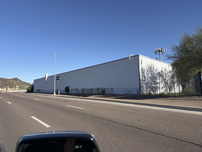 Plus de détails pour 2425 W Louise Dr, Phoenix, AZ - Industriel à vendre