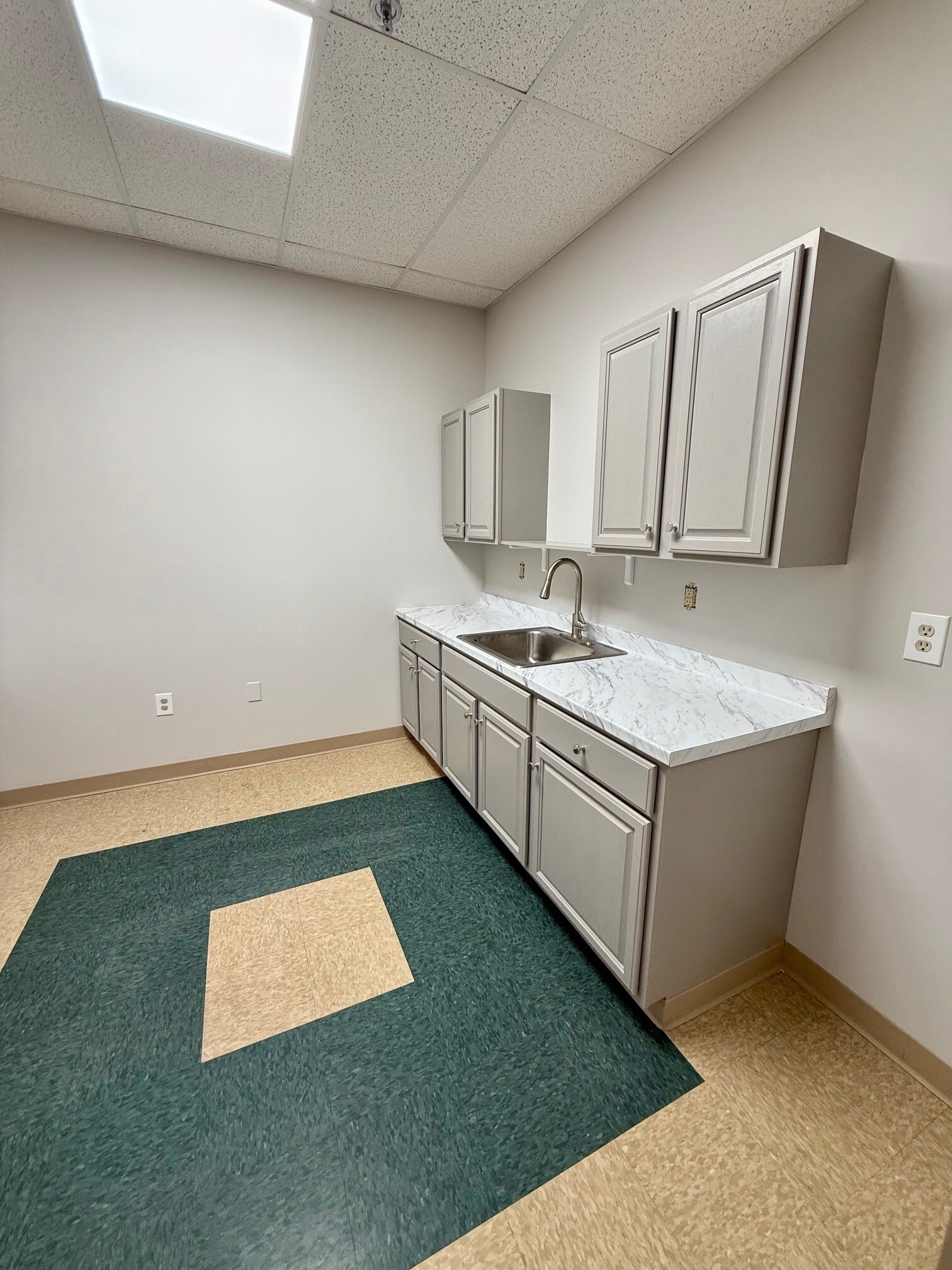 400 Morris Ave, Denville, NJ for lease Interior Photo- Image 1 of 5