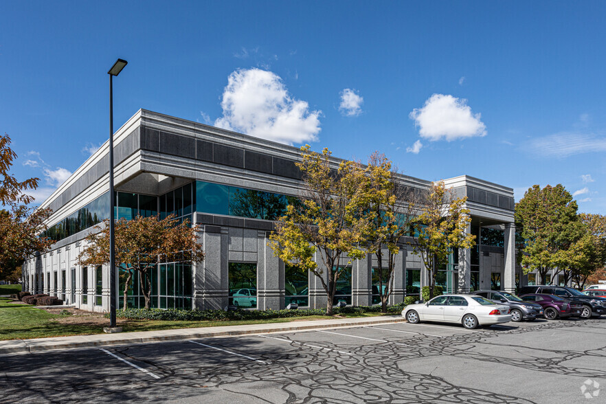 4897 W Lake Park Blvd, Salt Lake City, UT for lease - Building Photo - Image 1 of 5