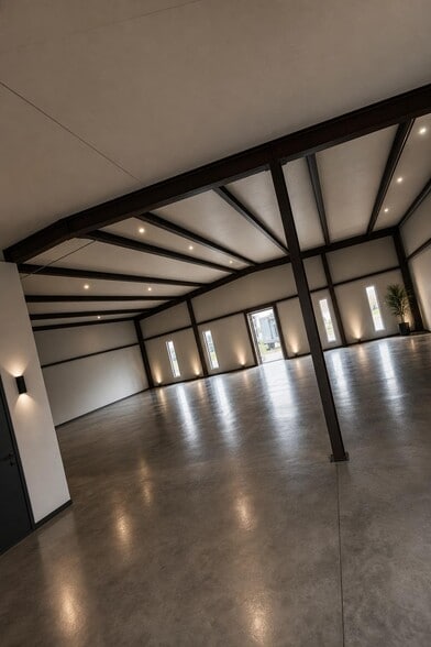 7808 Depot Ln, Tampa, FL for lease - Interior Photo - Image 3 of 8