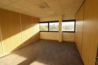 102 Boulevard Heloise, Argenteuil for lease Interior Photo- Image 2 of 3