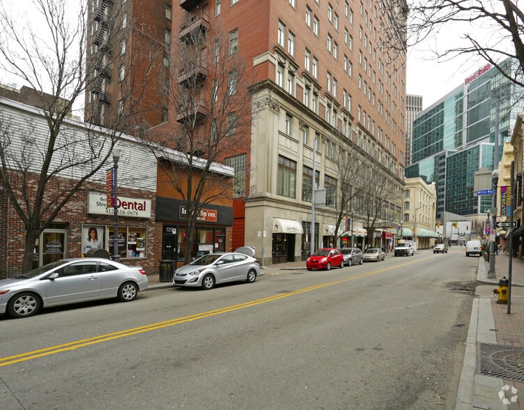 125 6th St, Pittsburgh, PA for sale - Building Photo - Image 3 of 9