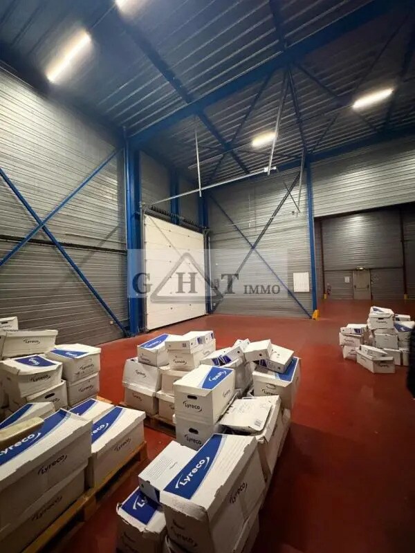 Industrial in Conflans-Sainte-Honorine for lease Interior Photo- Image 1 of 10