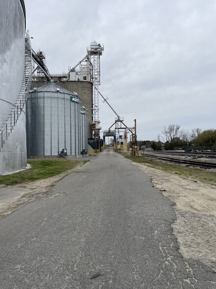 Lake Phelps Grain Storage portfolio of 2 properties for sale on LoopNet.ca - Building Photo - Image 3 of 3