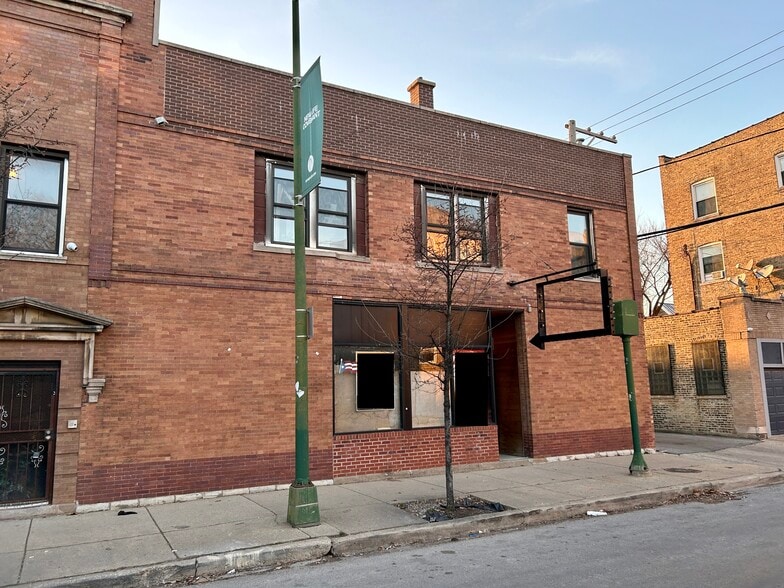 3400 W Evergreen Ave, Chicago, IL for lease - Building Photo - Image 2 of 19