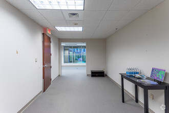 13860 Ballantyne Corporate Pl, Charlotte, NC for lease Interior Photo- Image 2 of 10