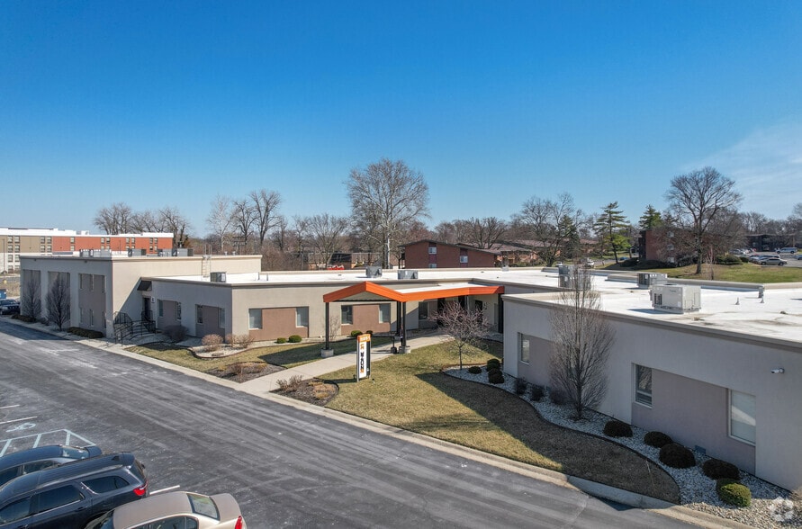 5251 S East St, Indianapolis, IN for lease - Primary Photo - Image 1 of 21