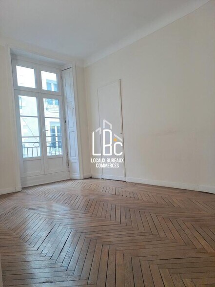 Bureau dans Nantes à louer - Photo du bâtiment - Image 1 de 11