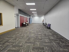 2123 6th Ave SE, Aberdeen, SD à louer Photo intérieure- Image 2 de 4