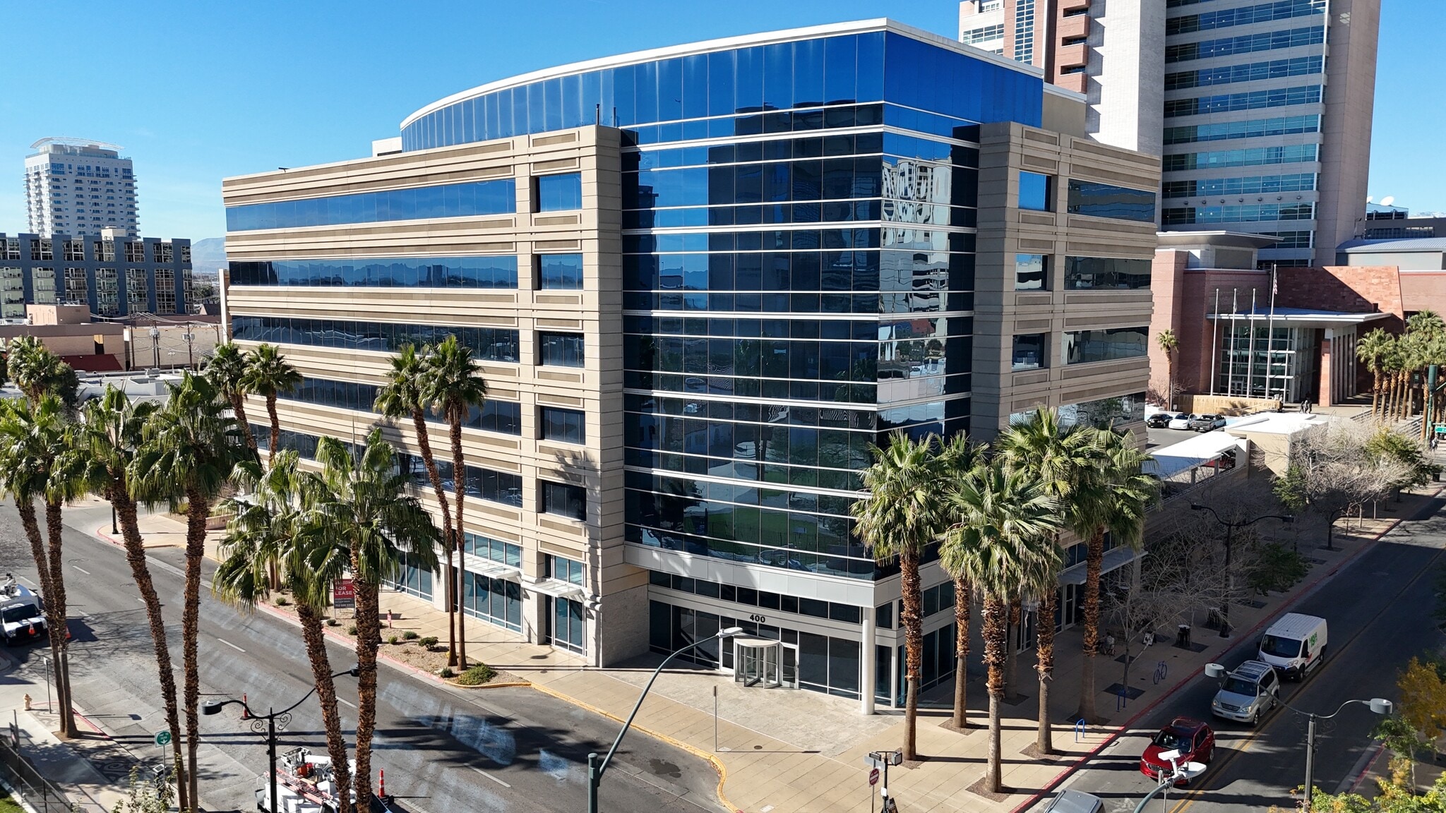 400 S 4th St, Las Vegas, NV for lease Primary Photo- Image 1 of 16