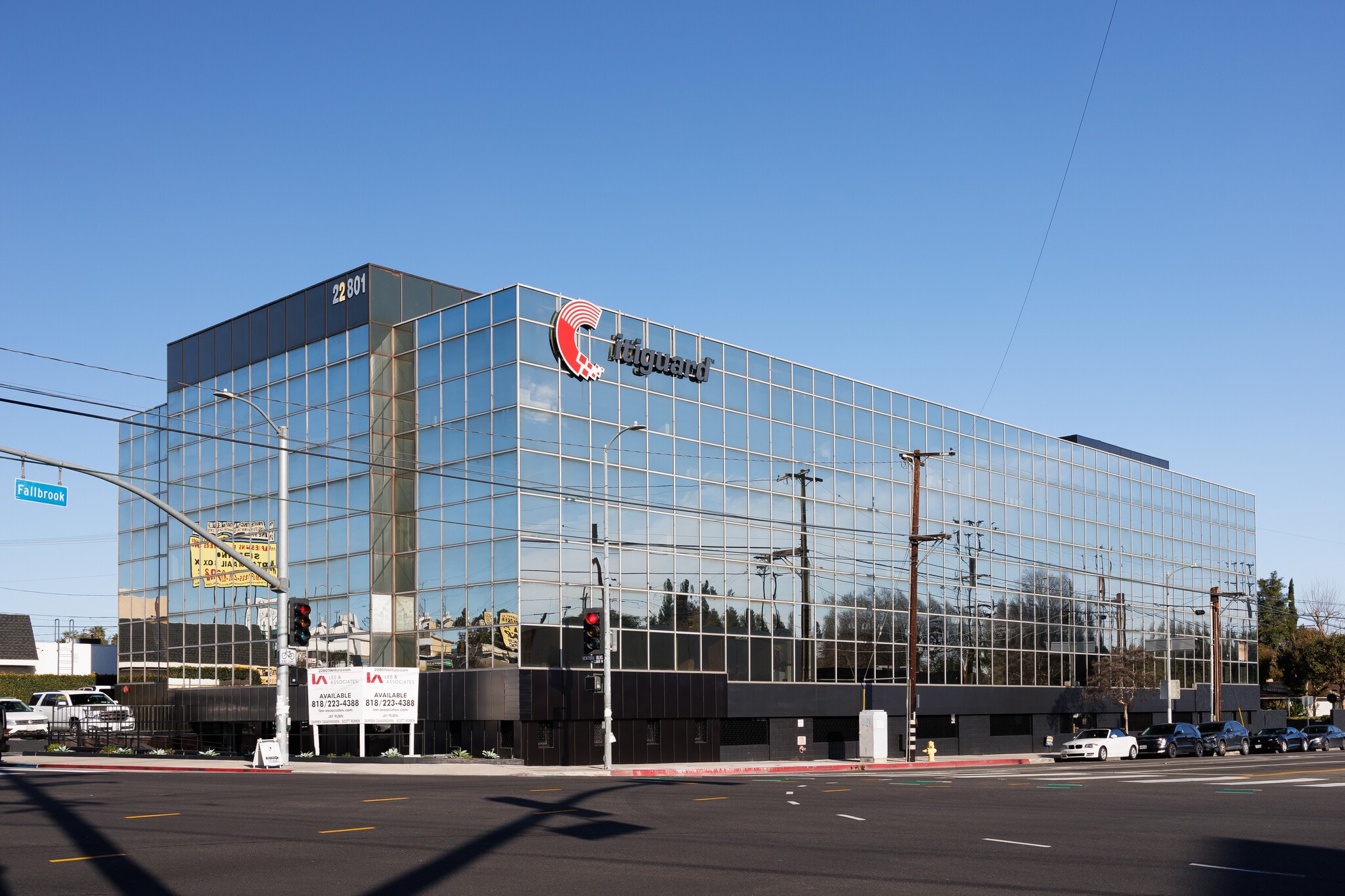 22801 Ventura Blvd, Woodland Hills, CA for lease Primary Photo- Image 1 of 21