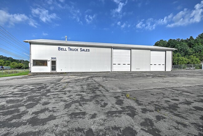 Plus de détails pour 3930 E Stone Dr, Kingsport, TN - Industriel à vendre