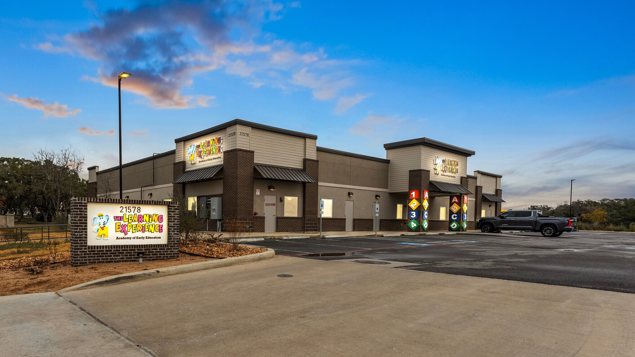 21550 Bulverde Blvd, San Antonio, TX for sale Building Photo- Image 1 of 19