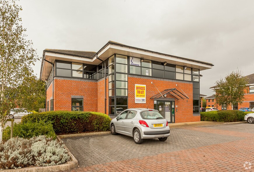 Clywedog Rd S, Wrexham à louer - Photo du bâtiment - Image 1 de 2