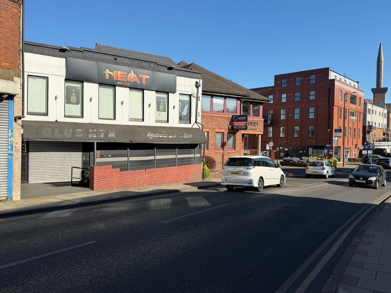32 Railway Approach, Harrow for sale - Building Photo - Image 3 of 7