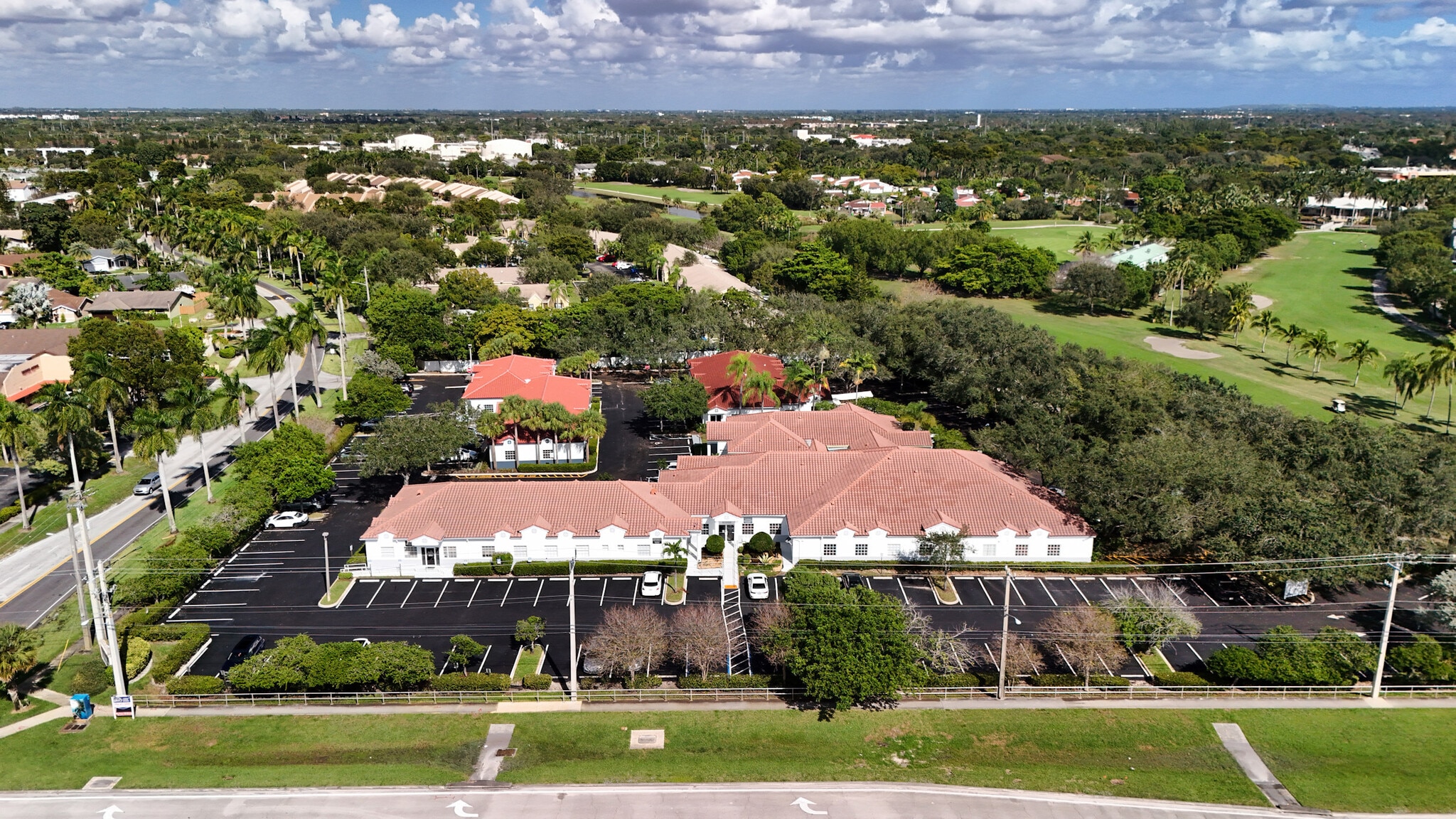 8391-8397 W Oakland Park Blvd, Sunrise, FL for lease Primary Photo- Image 1 of 9