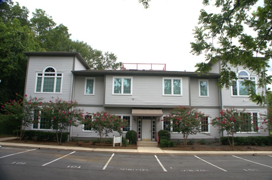 660 E Jefferson St, Tallahassee, FL for lease - Building Photo - Image 2 of 10
