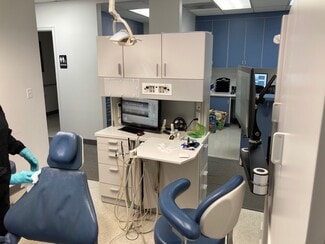 Plus de détails pour 9233 S Redwood Rd, West Jordan, UT - Bureau/Médical à louer