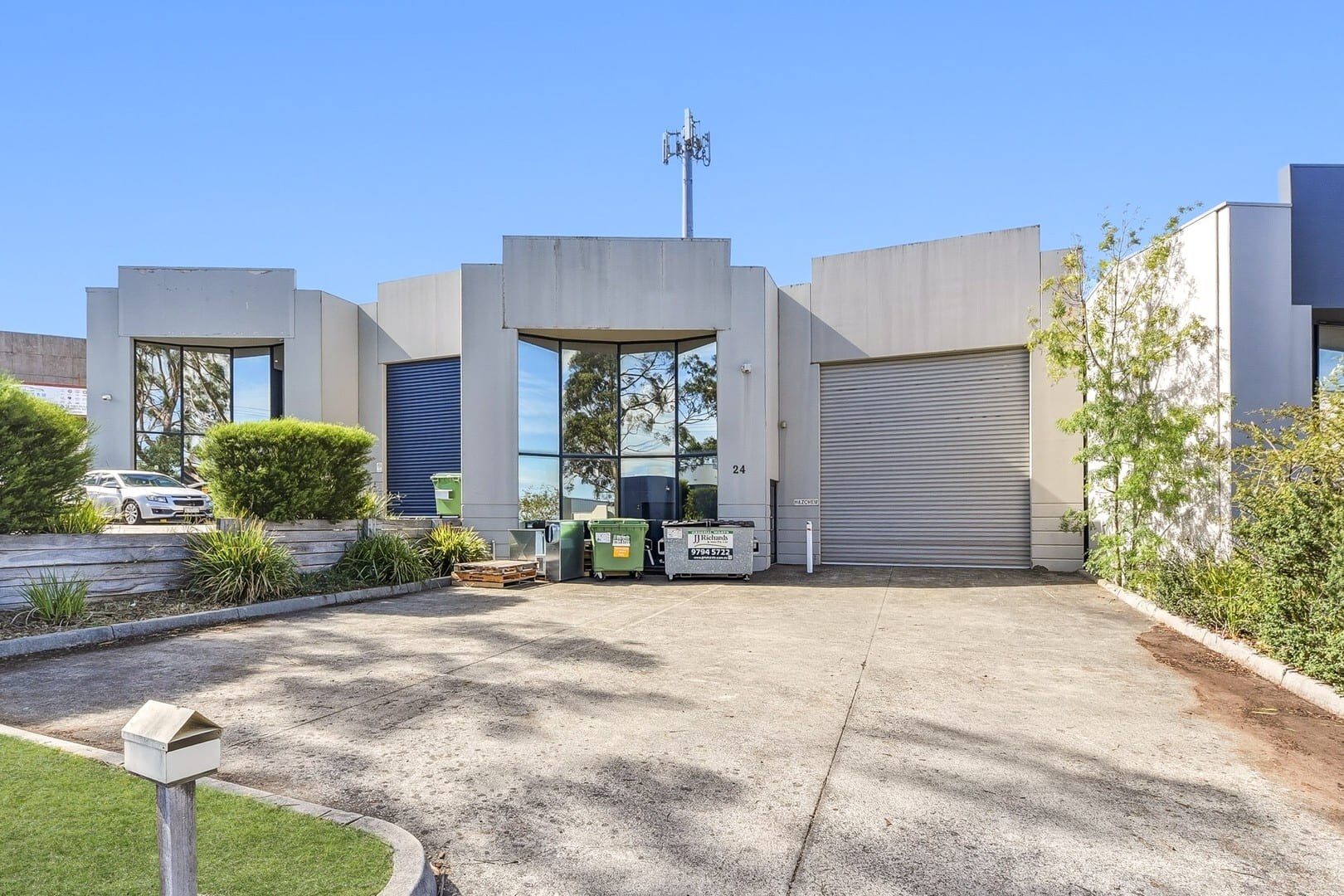 23-26 Carl Ct, Hallam for lease Primary Photo- Image 1 of 3